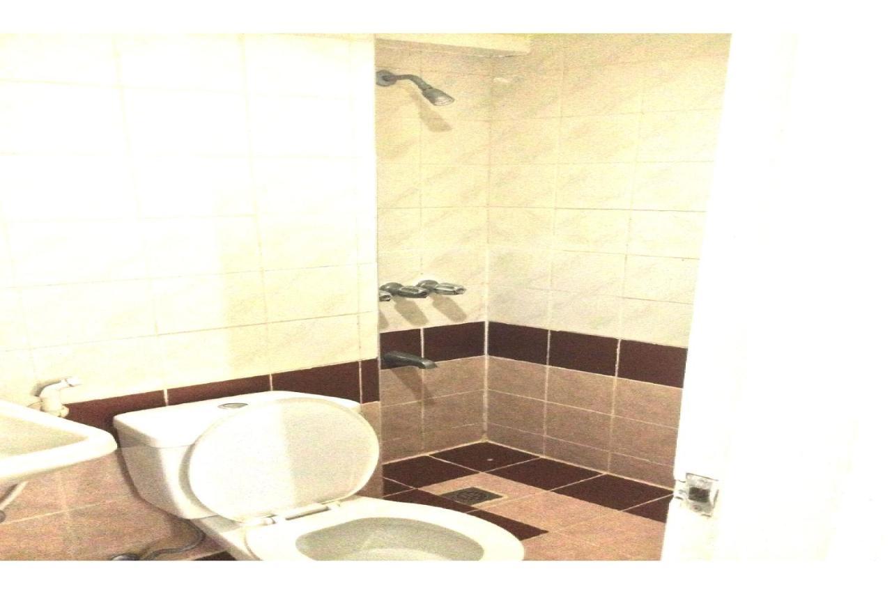 Oyo 817 Vista Apartelle 曼达卢永 外观 照片